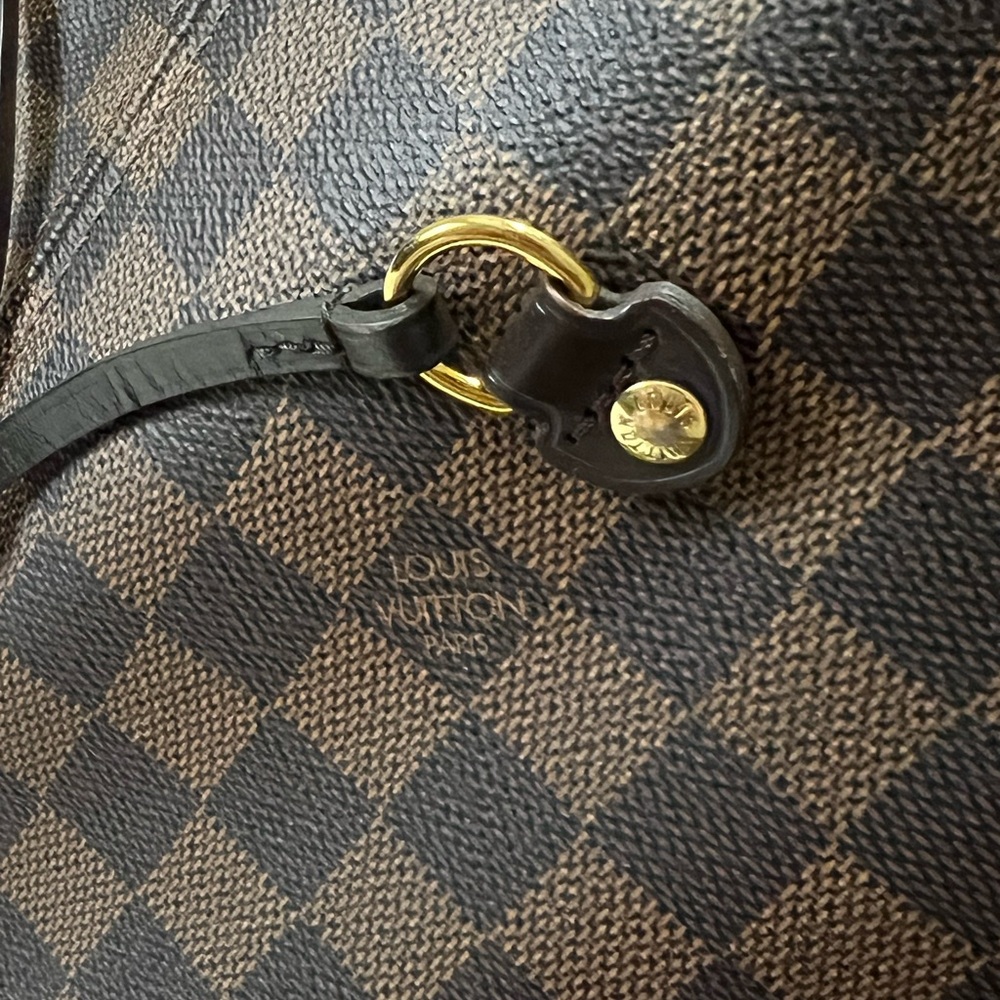 Louis Vuitton Neverfull MM - Picture 2 of 11
